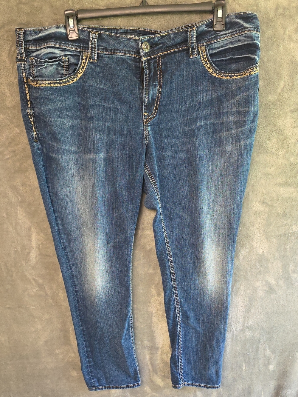 Silver Jeans Suki Mid Skinny in Blue Wash